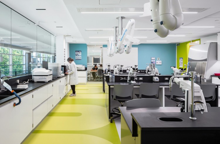 New Conestoga College Cowan Centre for Medical Sciences & Biotechnology